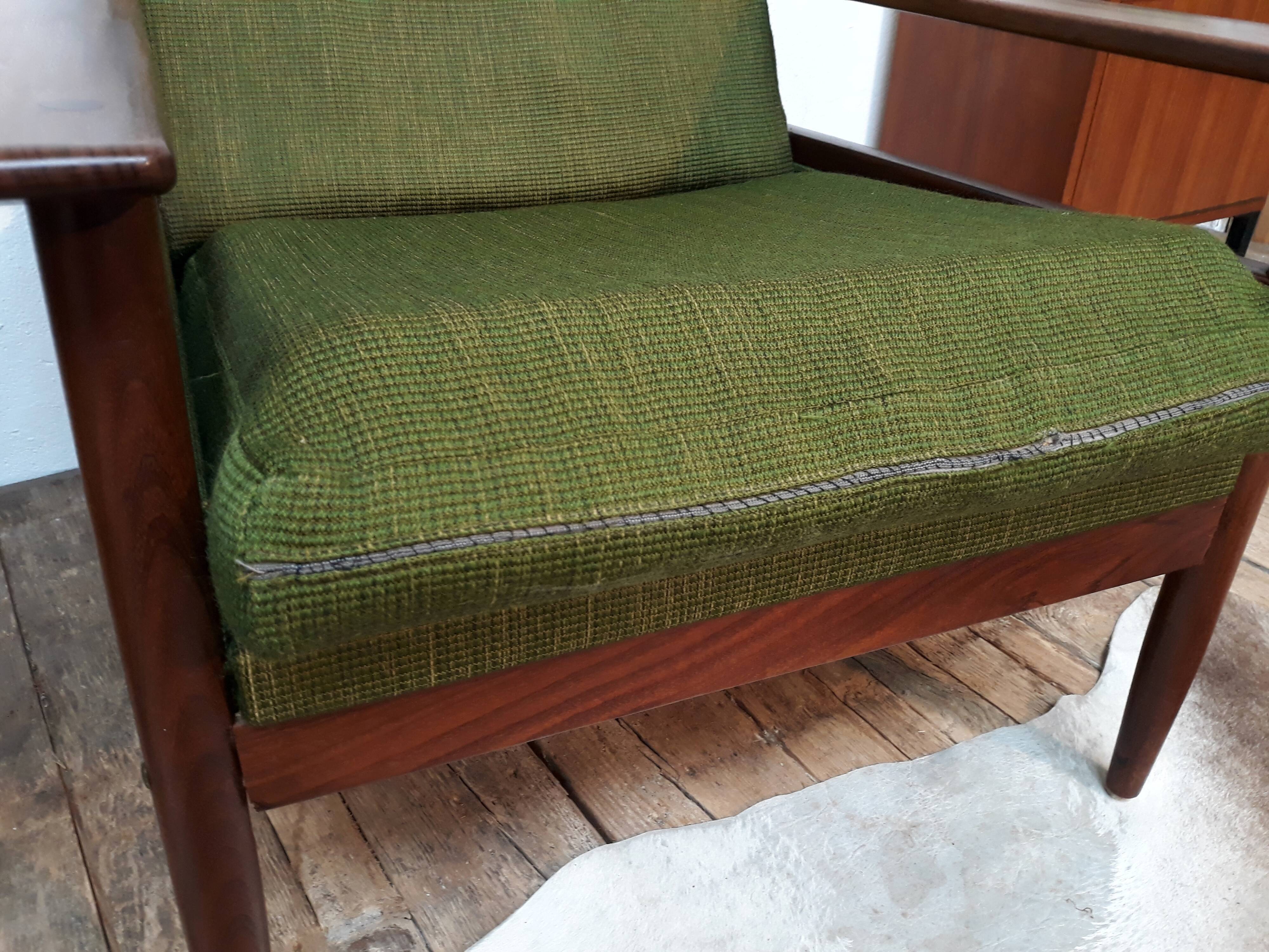 Pair of scandinavian chairs