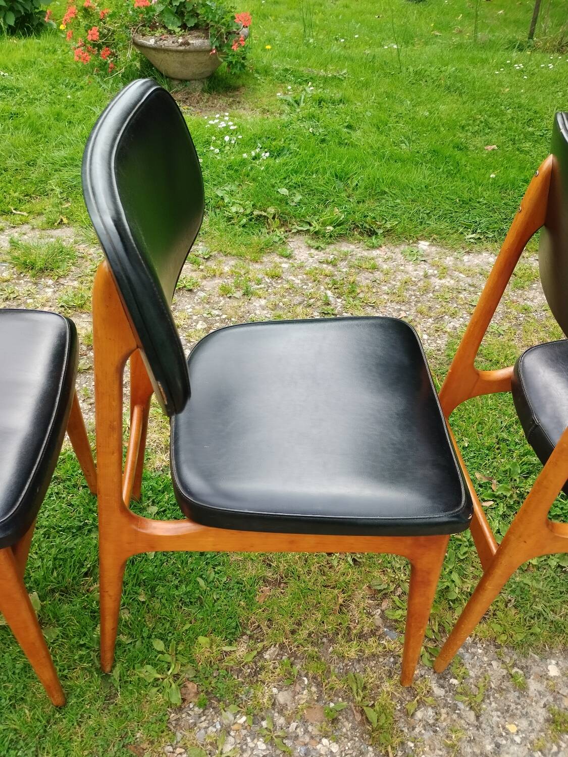 Series of 6 old Scandinavian design chairs