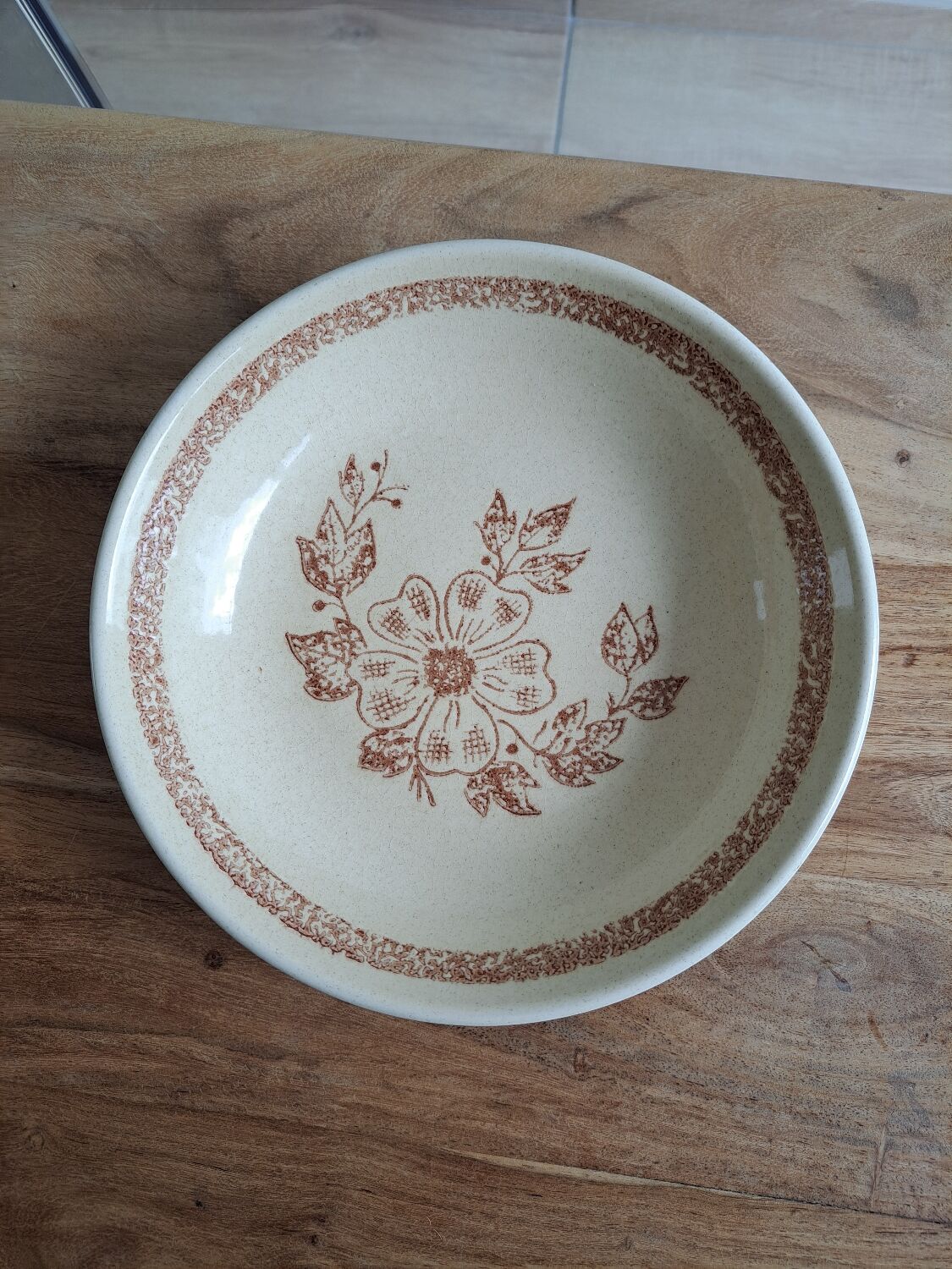 Vintage hollow plate