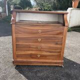 Beautiful 4-drawer chest of drawers