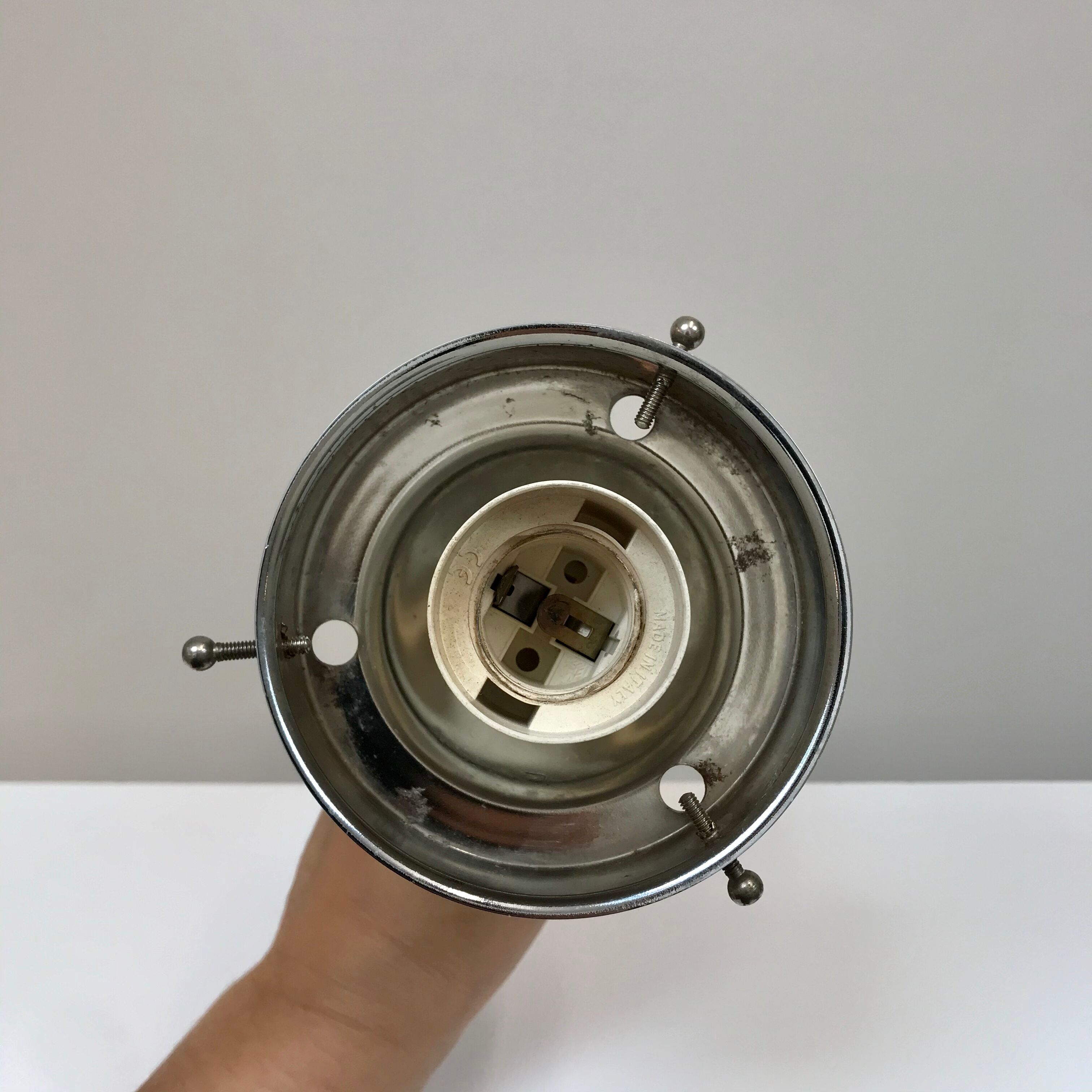 Hanging white opaline ball