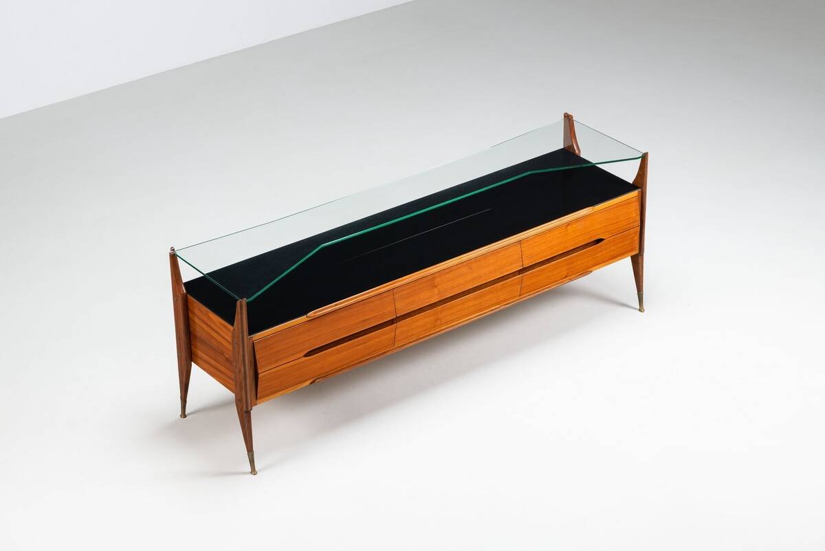 Buffet italien en noyer G. Cecchini e C. Cantu Italie 1950