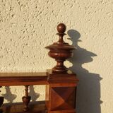 Lit ancien en noyer