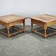 Paire de grandes tables de nuit en chêne massif européen, années 1980.