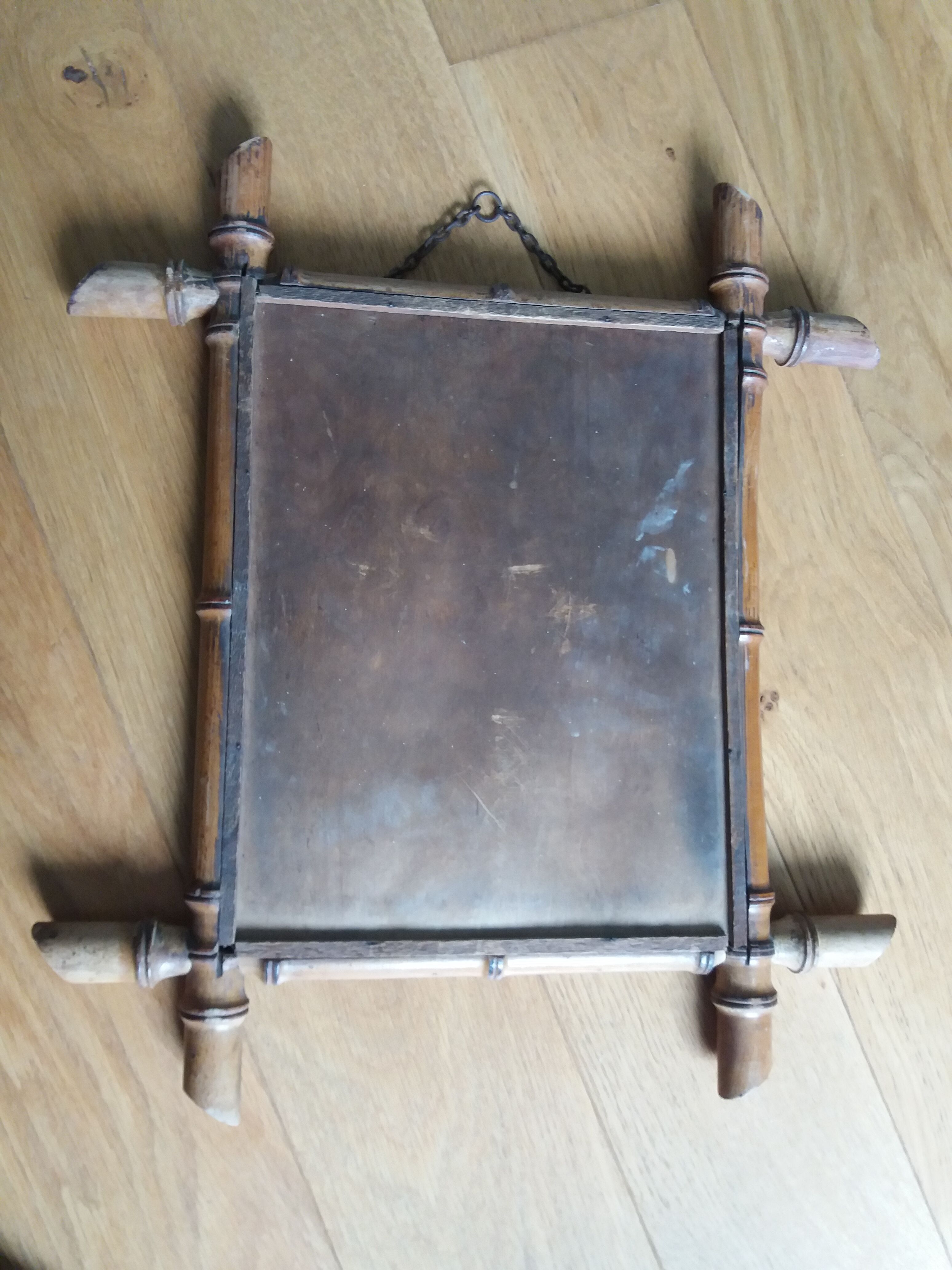 Bamboo mirror 47x41 cm