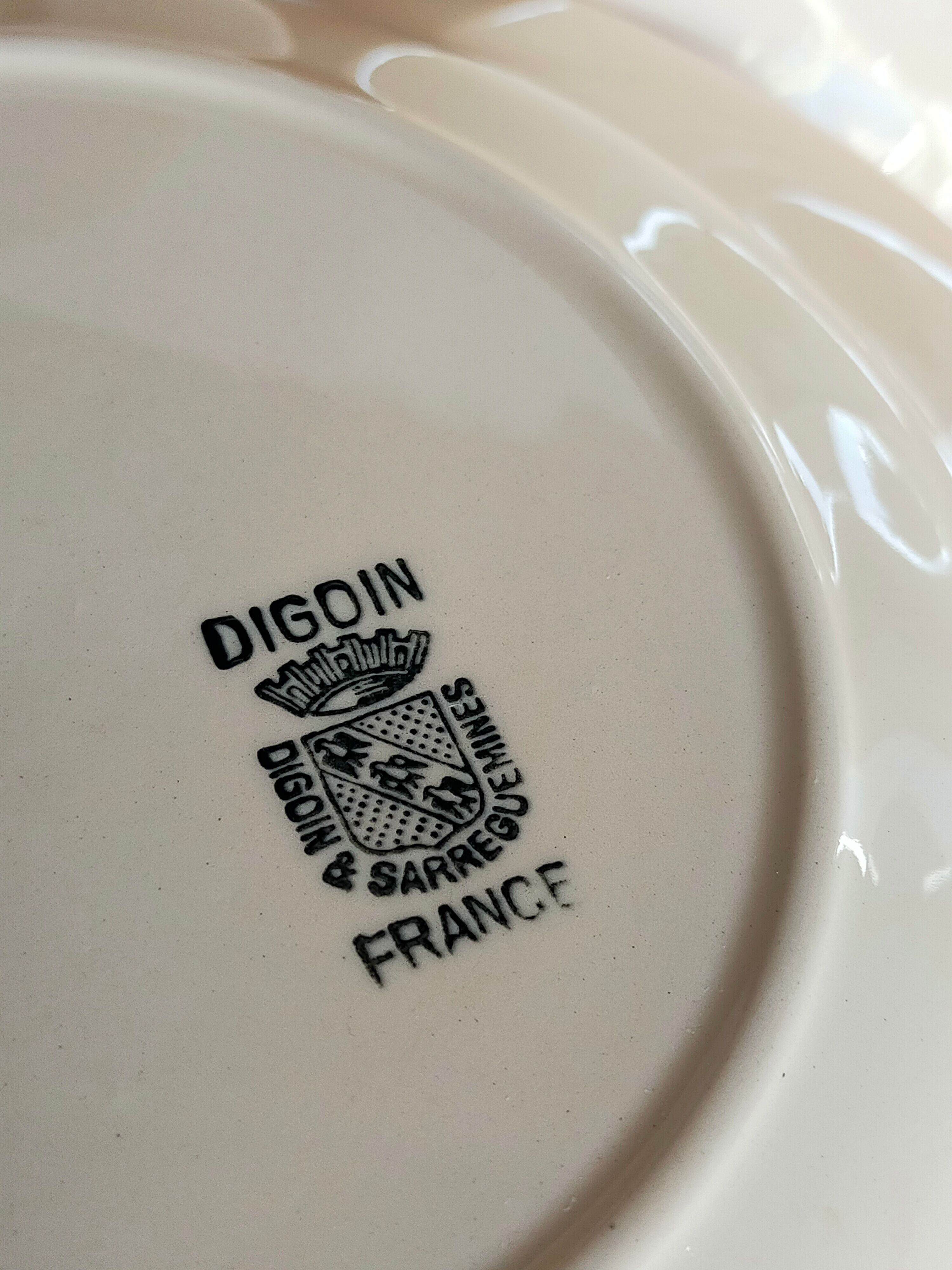 Six pastel earthenware plates from Digoin and Sarreguemines antiques