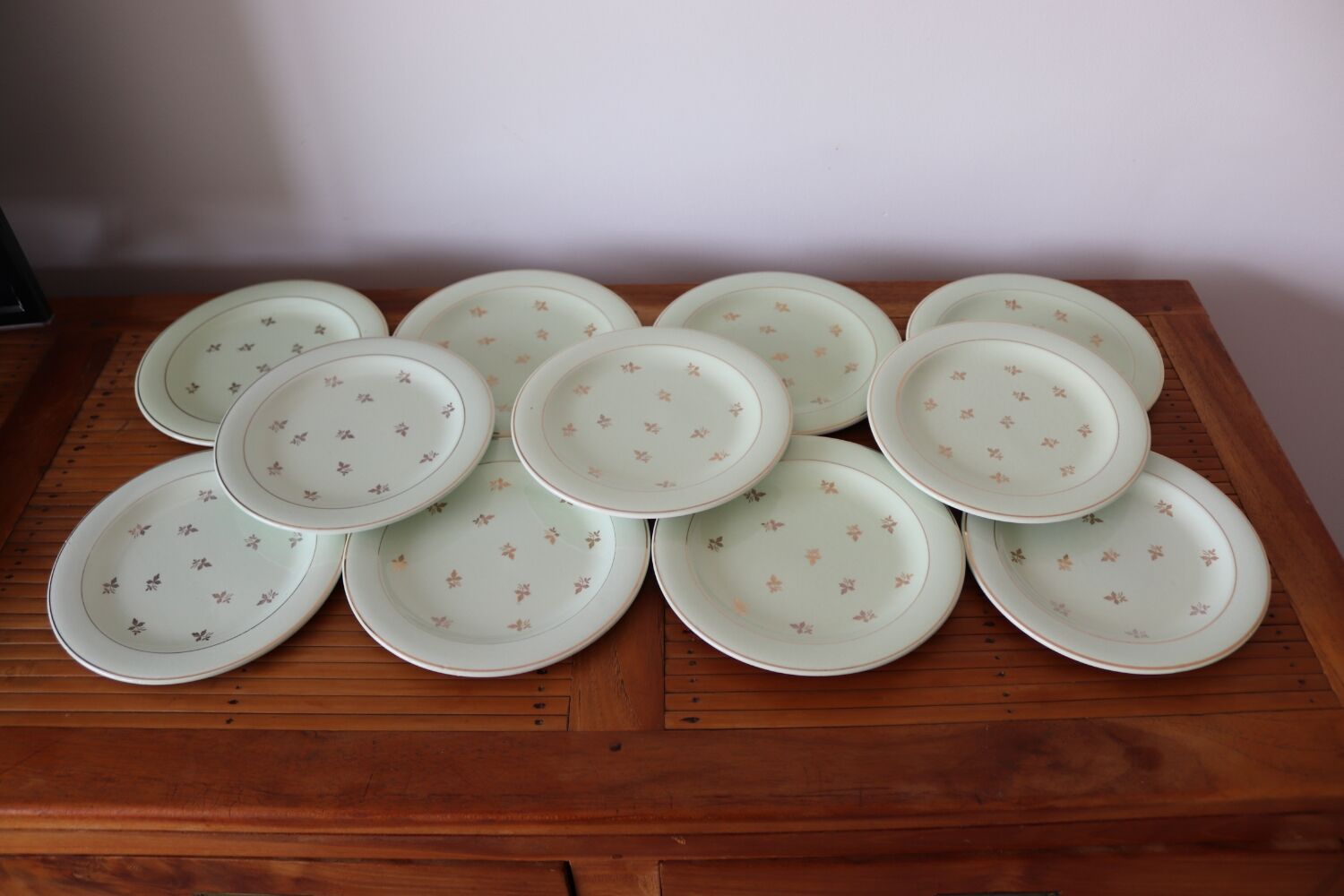 11 assiettes à dessert mint salins