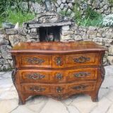 Marquetry tomb chest of drawers