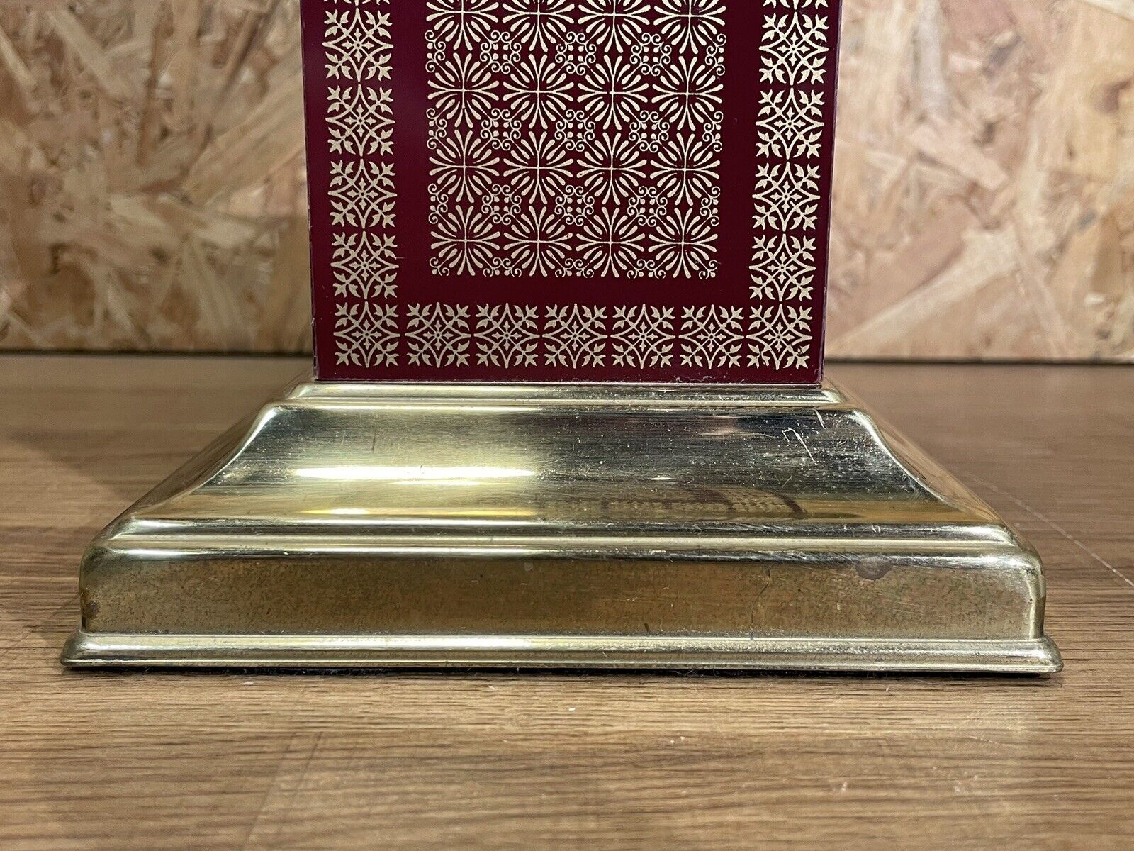 Old 70's lamp, "barber" design, lacquer and gilding, vintage
