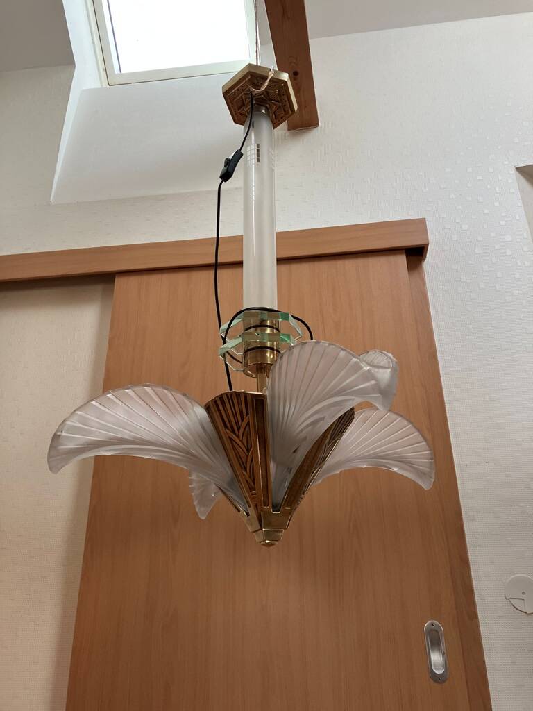 Bronze and molded glass chandelier, 1930s Art Deco style