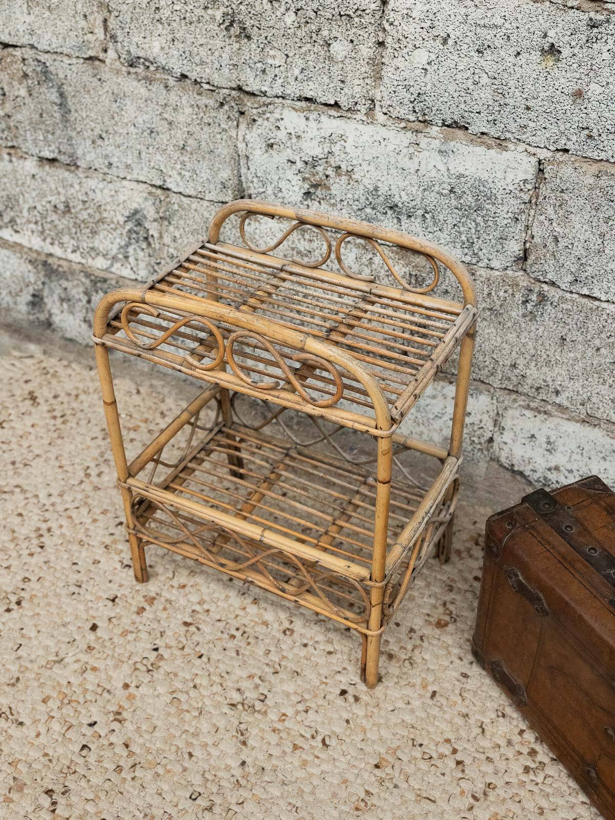 ✨ Petite étagère vintage en osier – esprit bohème ✨