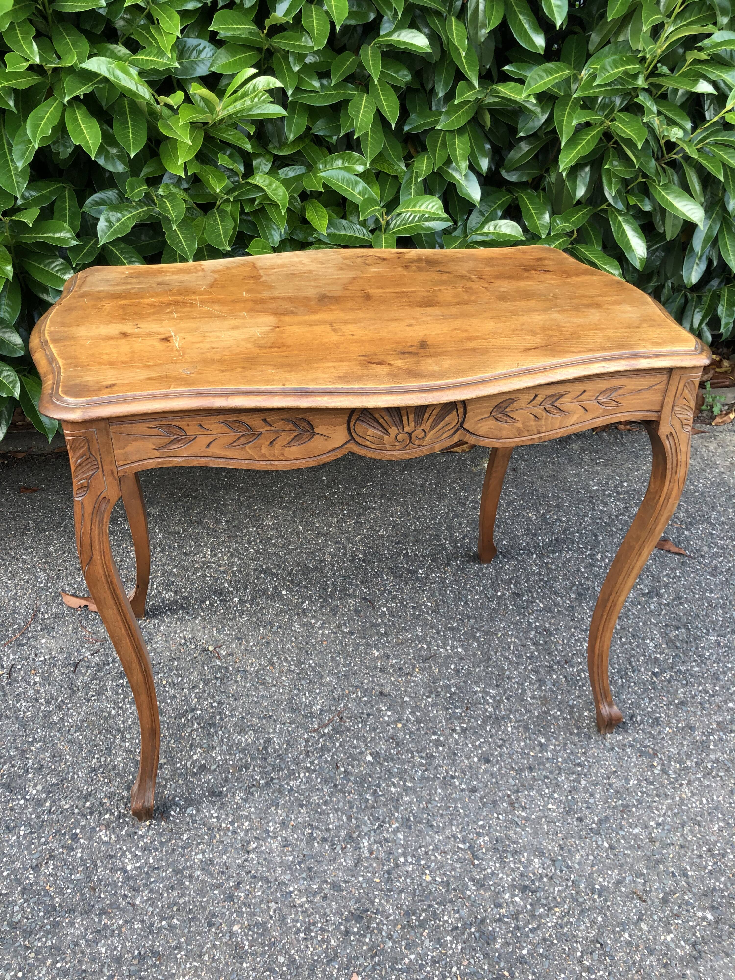 Louis XV style desk