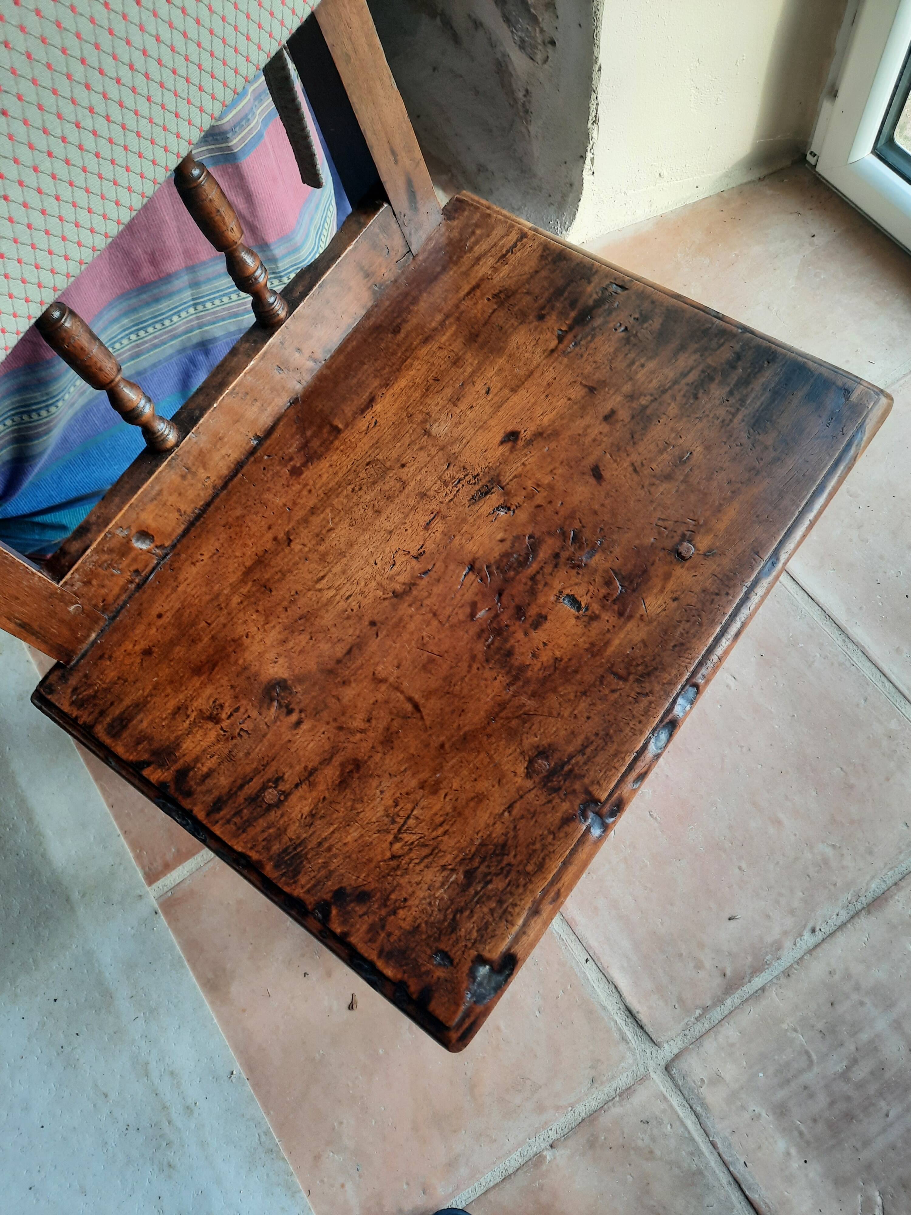 Set of 6 antique hazelwood chairs, 17th–18th century