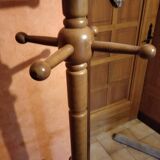 Coat rack on foot