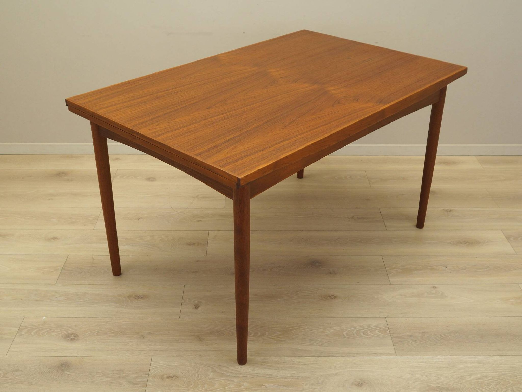 Table en teck, design danois, années 1960, fabriquée au Danemark