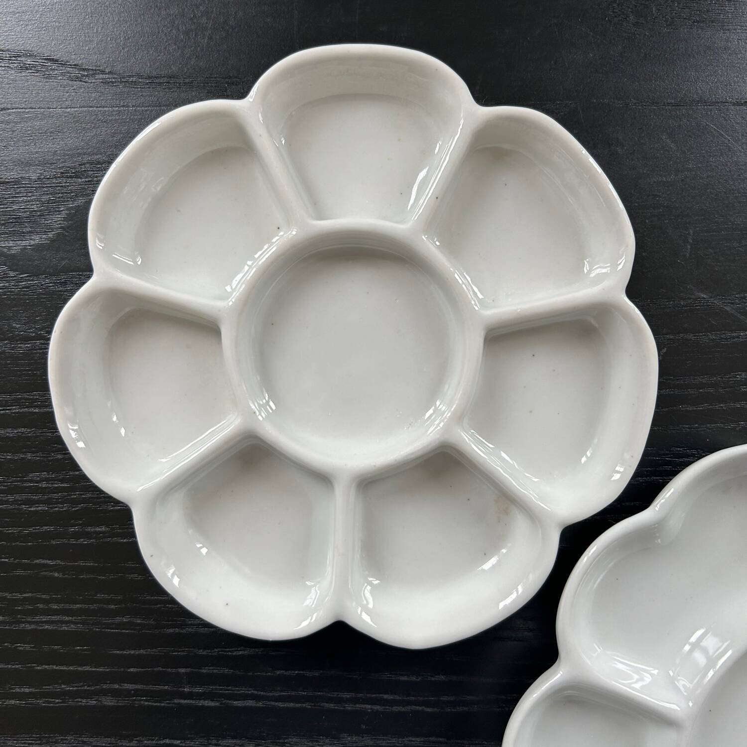 Pair of porcelain flower dishes