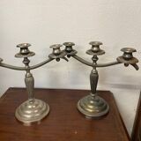 Paire de bougeoirs style art deco en metal argente