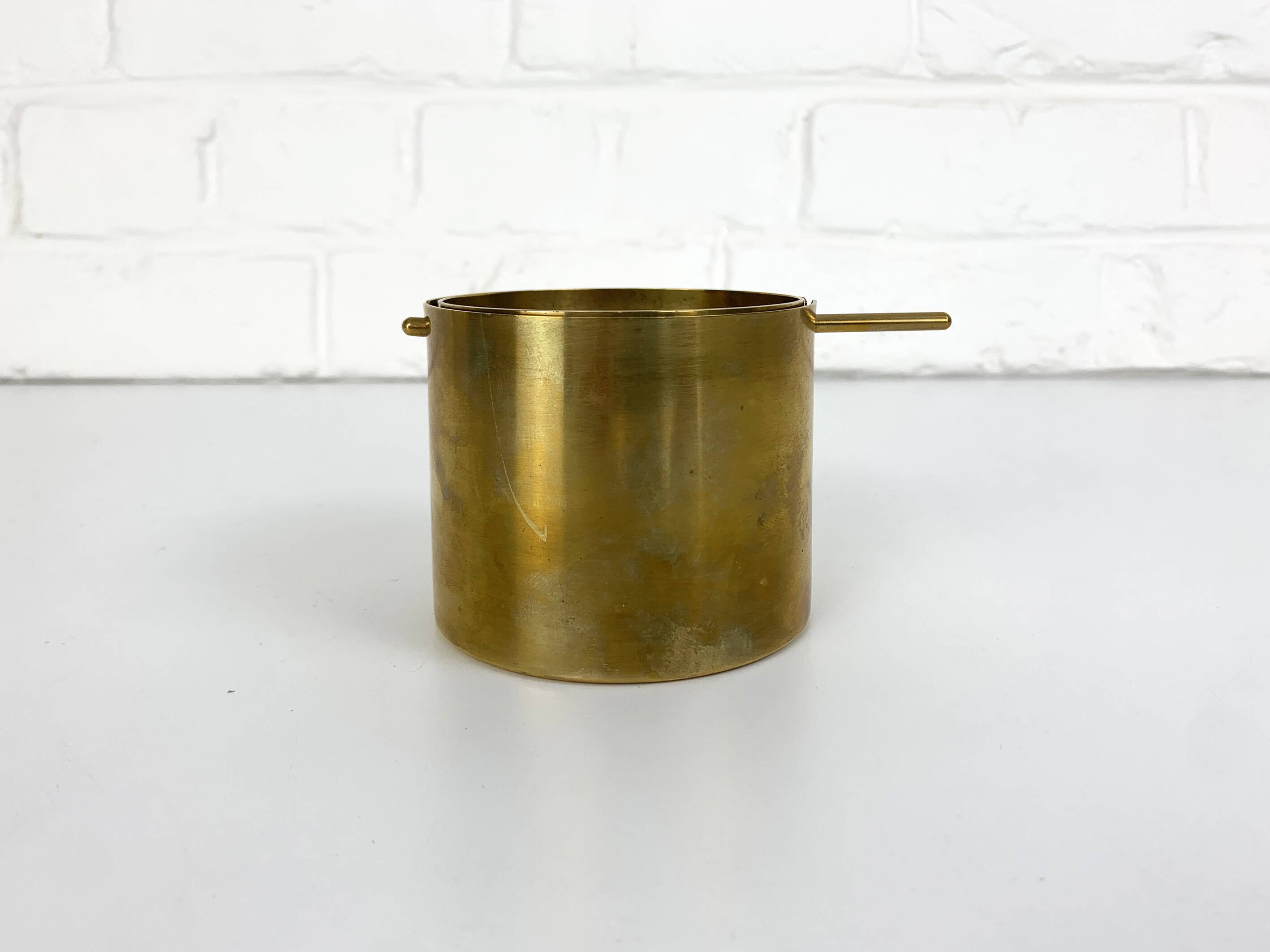 Ashtray Arne Jacobsen Ashtray Stelton SAS Hotel brass brass Mid century