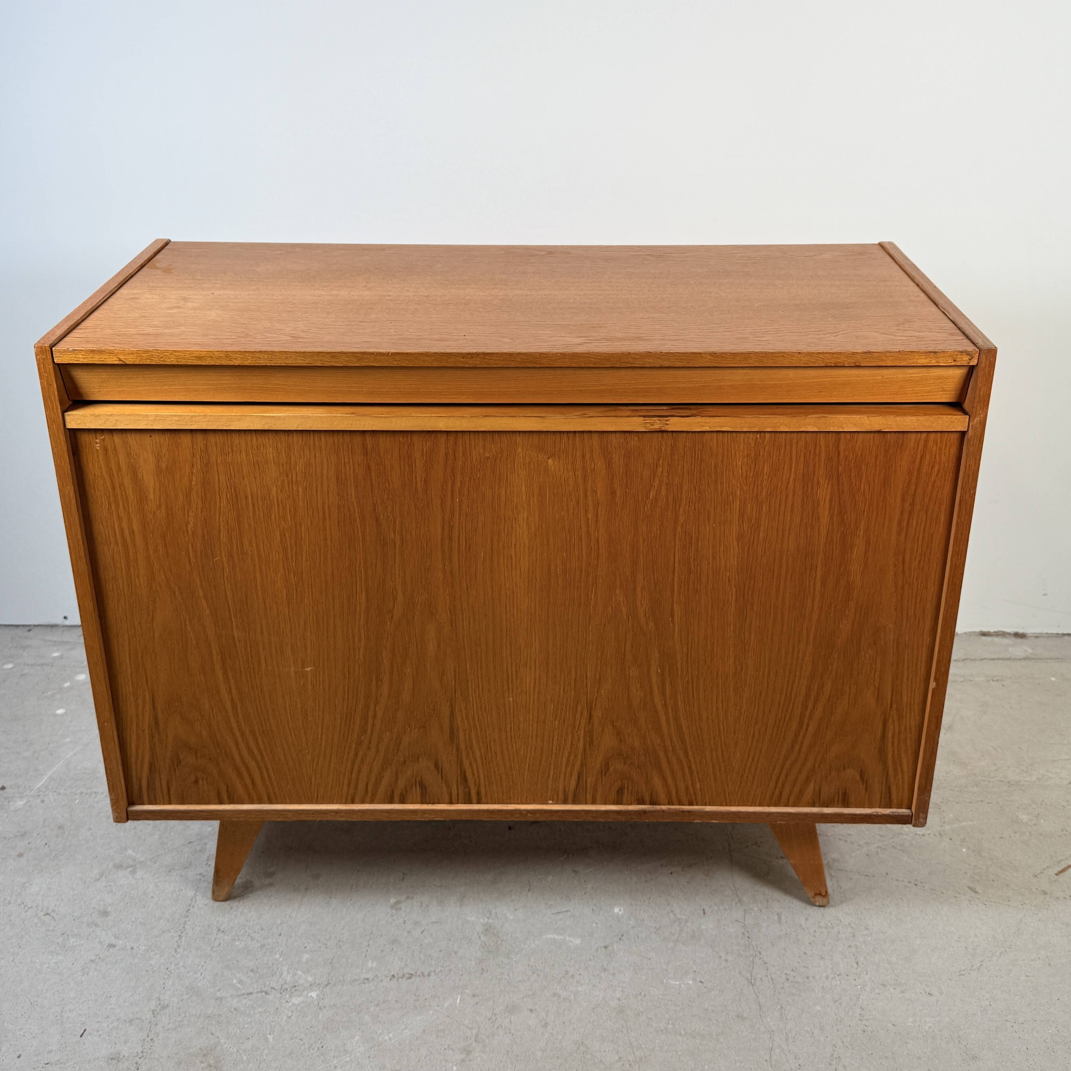 Vintage blanket chest/toy chest U-459, Jiří Jiroutek