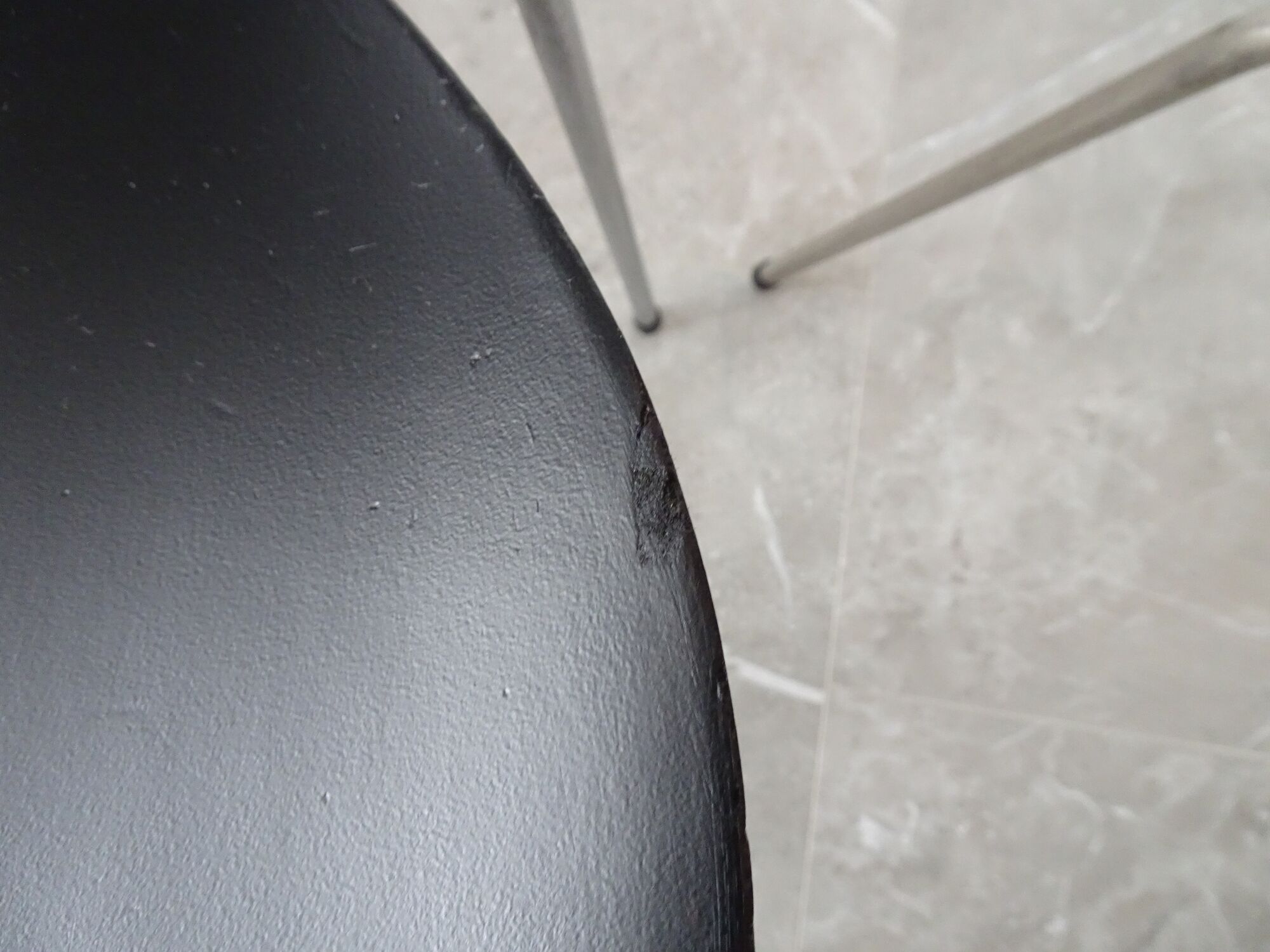 Chairs set by Arne Jacobsen for Fritz Hansen in black matt 60