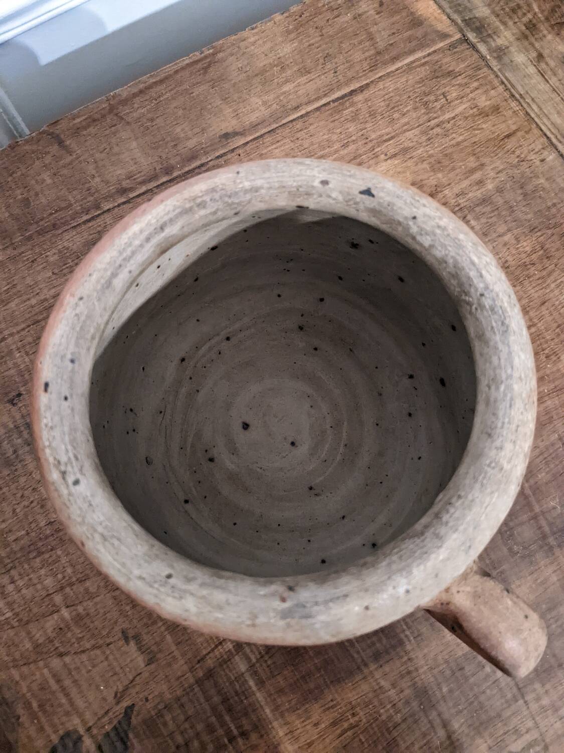 Stoneware pot