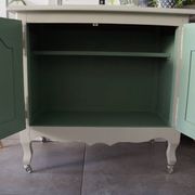 Light sage green buffer