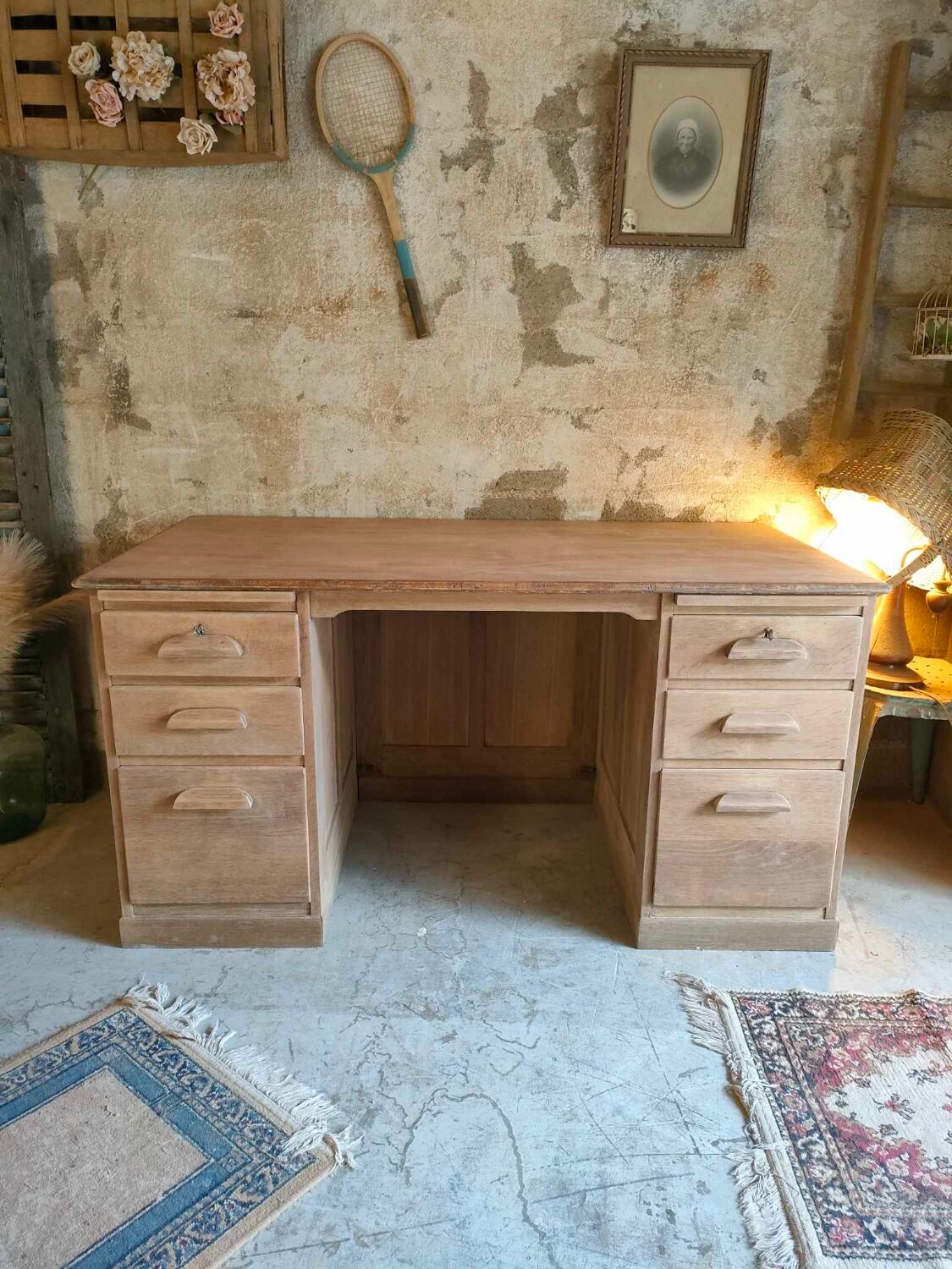 Big desk
