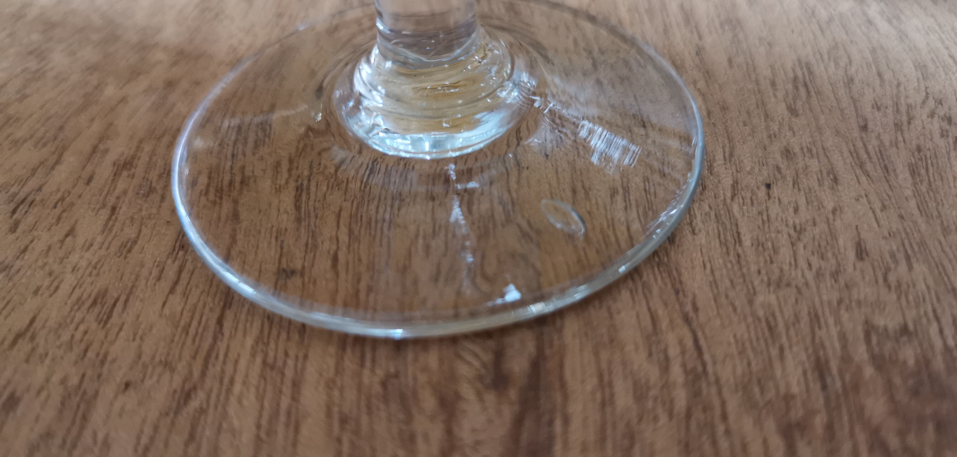 Set of 6 old balloon glasses on legs in hand-blown crystal 20s