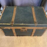 Old travel trunk for folded clothes with 3 cardboard drawers