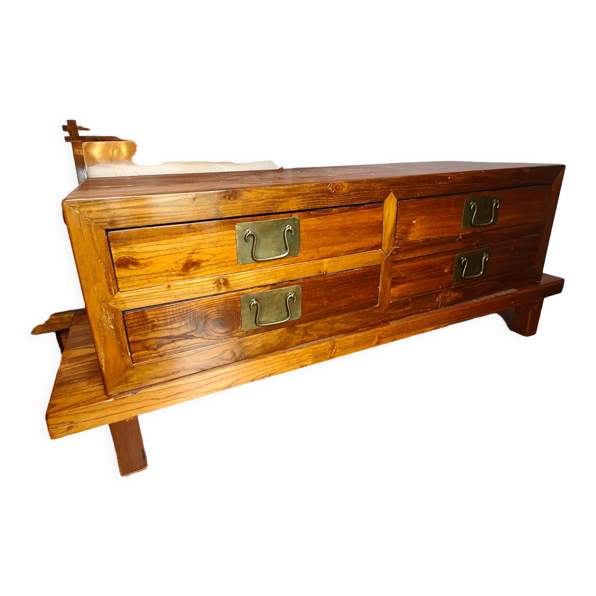 Low rosewood chest of drawers La maison coloniale