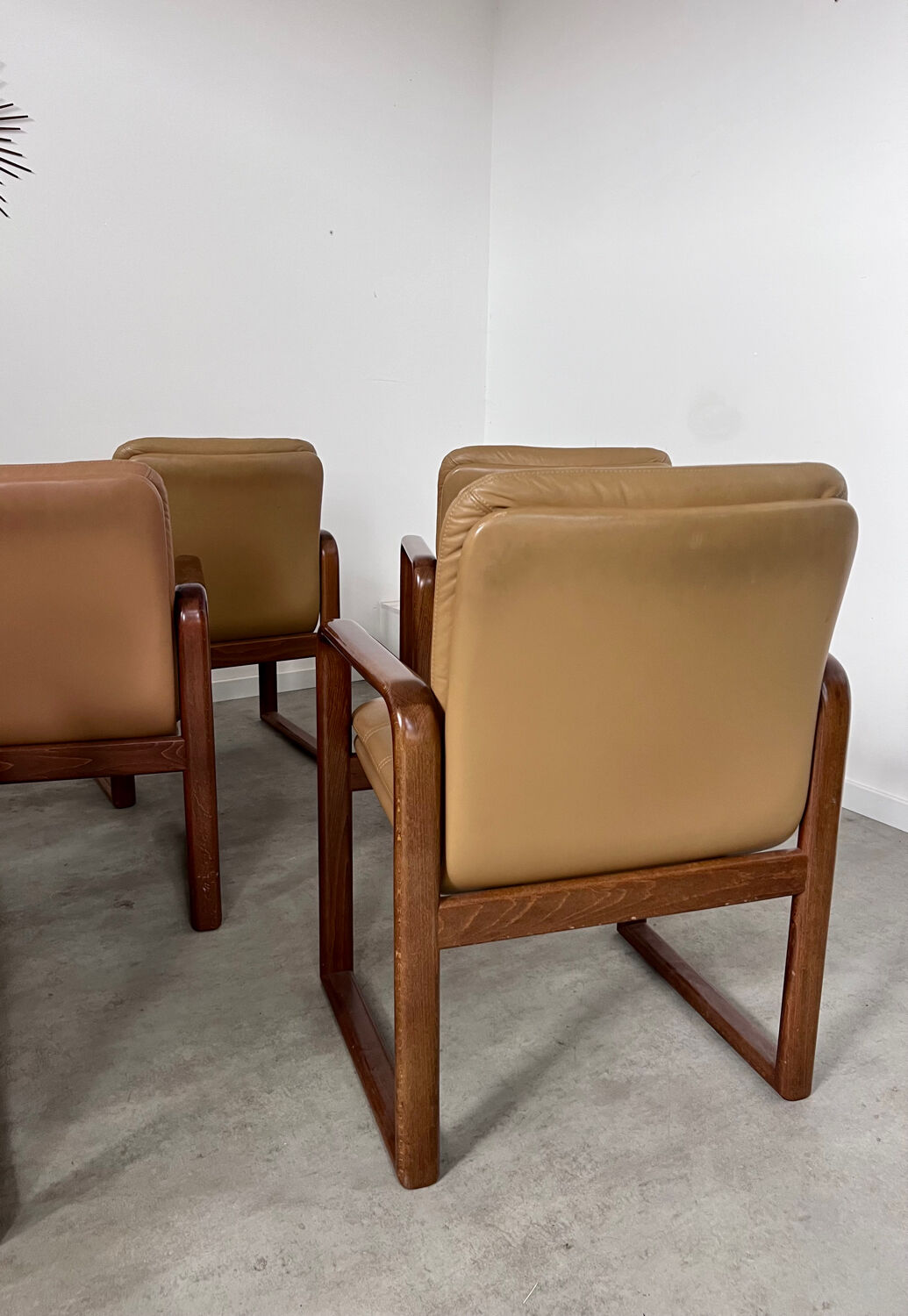 Lot 6 chairs armrests vintage 70s Scandinavian design leather and wood