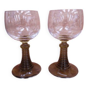 2 Roemer style wine glasses with olive green stem
