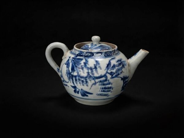 Théière japonaise porcelaine fin XVIIIE début XIXE siècle