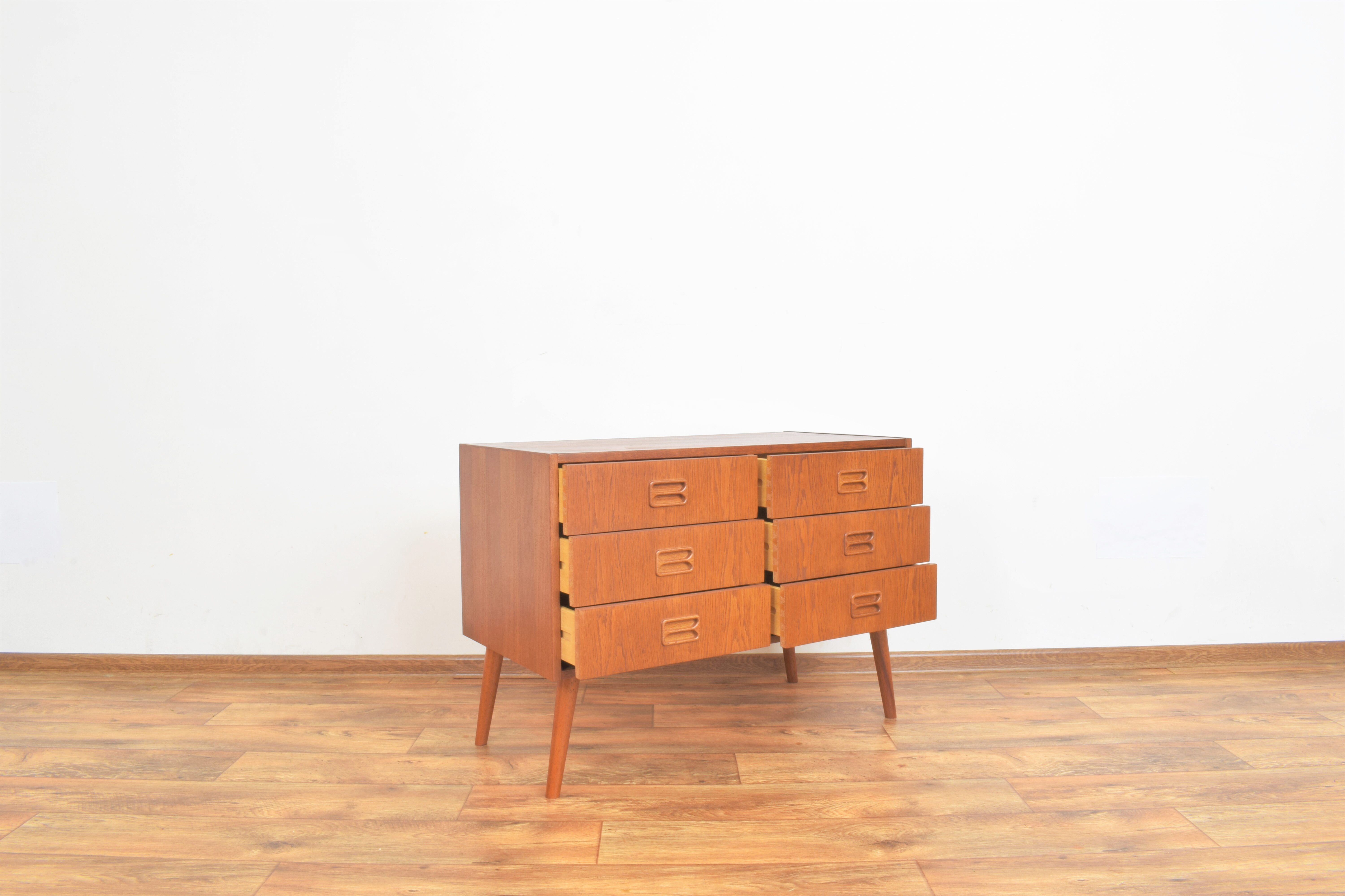 Mid-Century Danish Oak Chest of Drawers, 1960s.