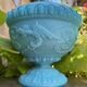Bonbonnière or sugar bowl in turquoise opaline portieux with stylised dragon decoration.