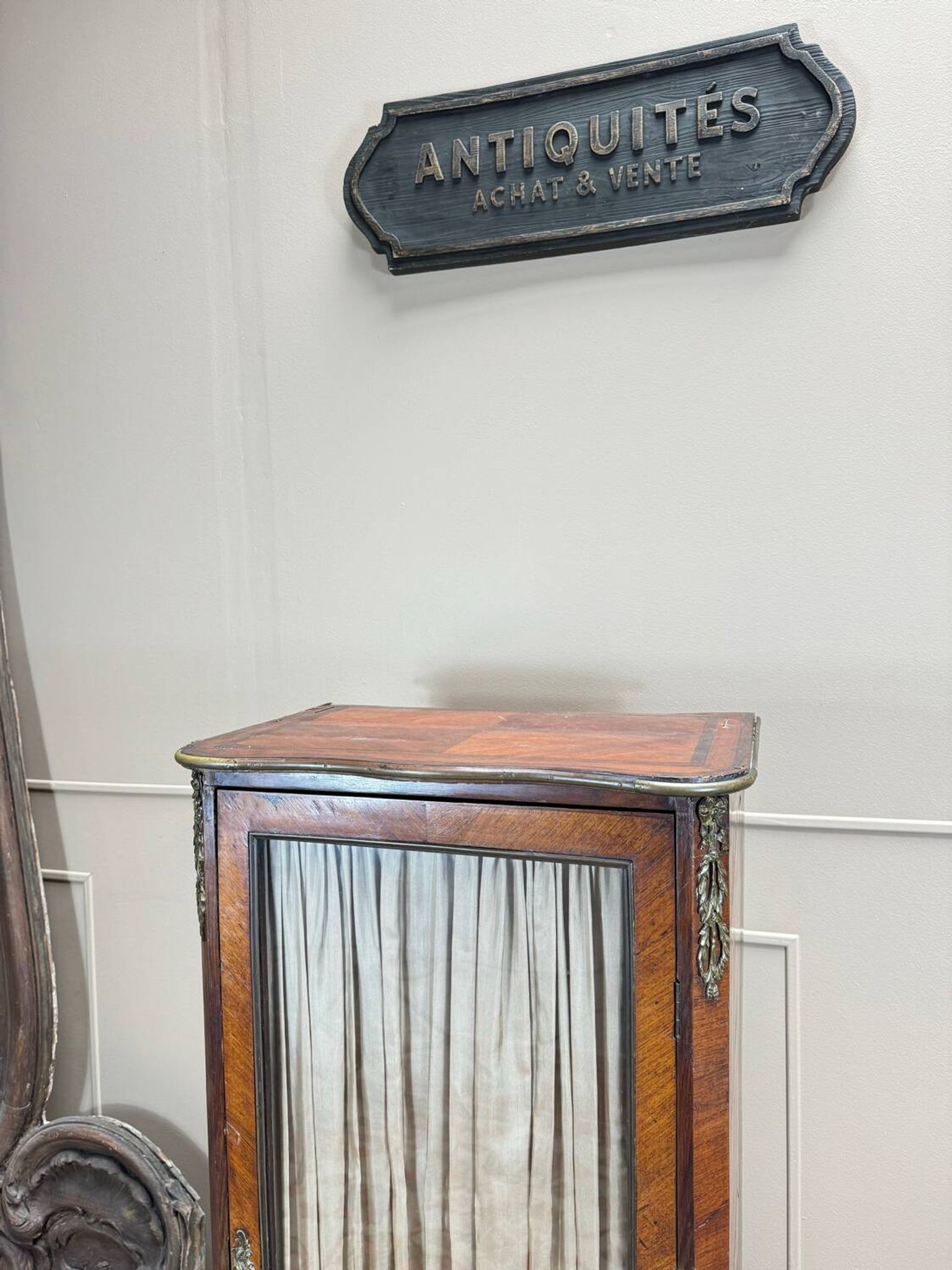 Vitrine En Marqueterie D’époque Transition XVIII Eme Siècle