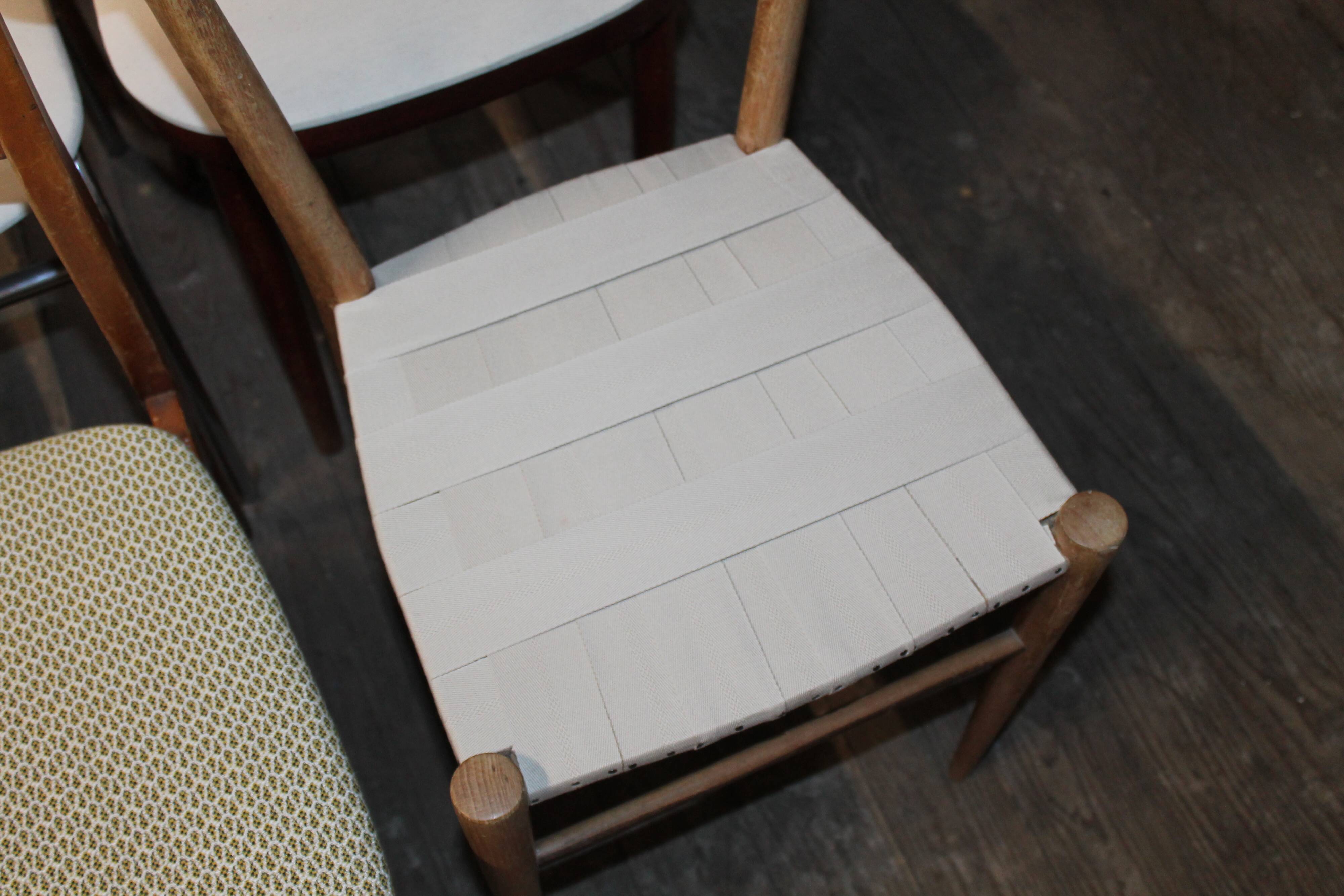 Lot of 9 retaped vintage chairs