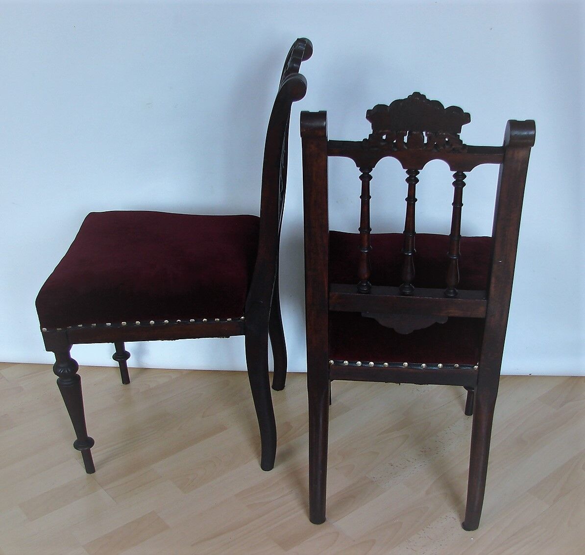 Pair of chairs from the 19th century