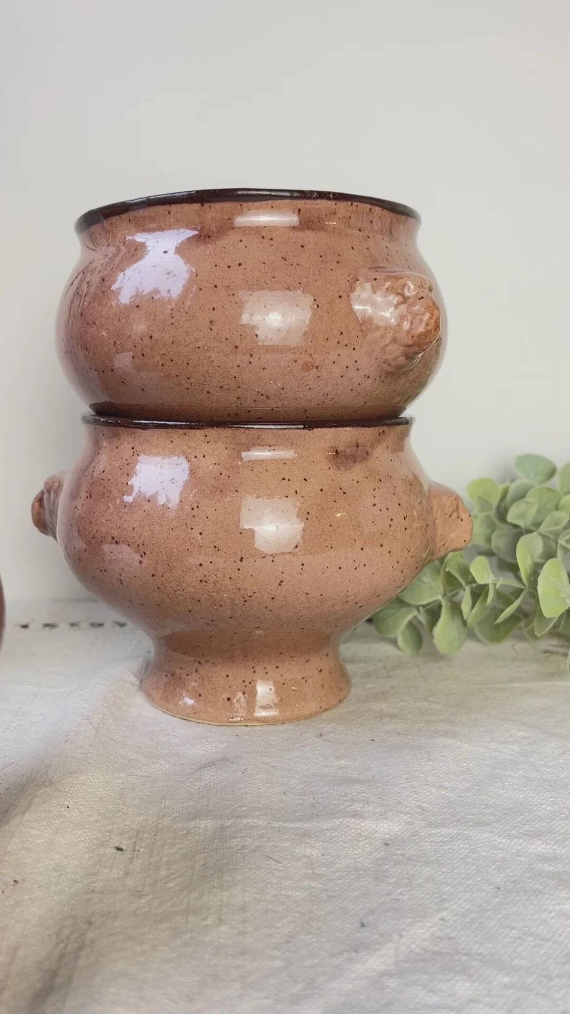 6 vintage lion head onion soup bowls – speckled beige stoneware