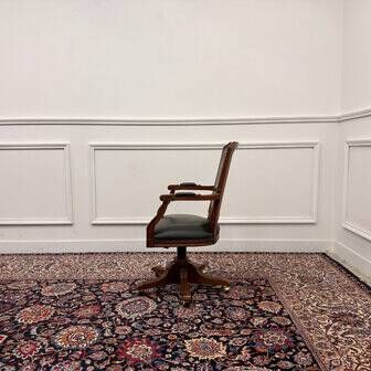 Large classic English green Chesterfield office chair