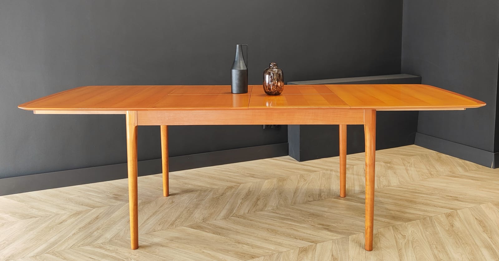 Mid century extendable dining table vintage