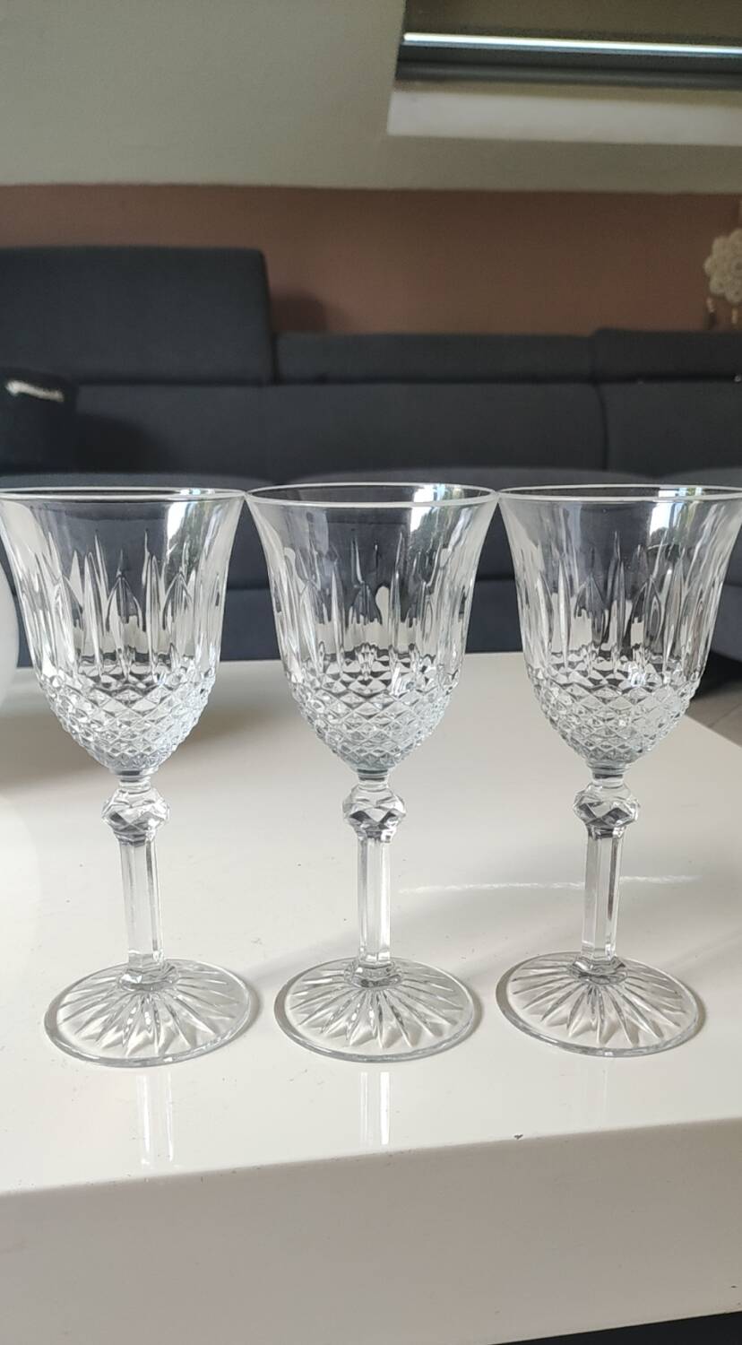 Set of 6 white wine glasses, Bohemian crystal. Regency/Empire style, 17.5 cm