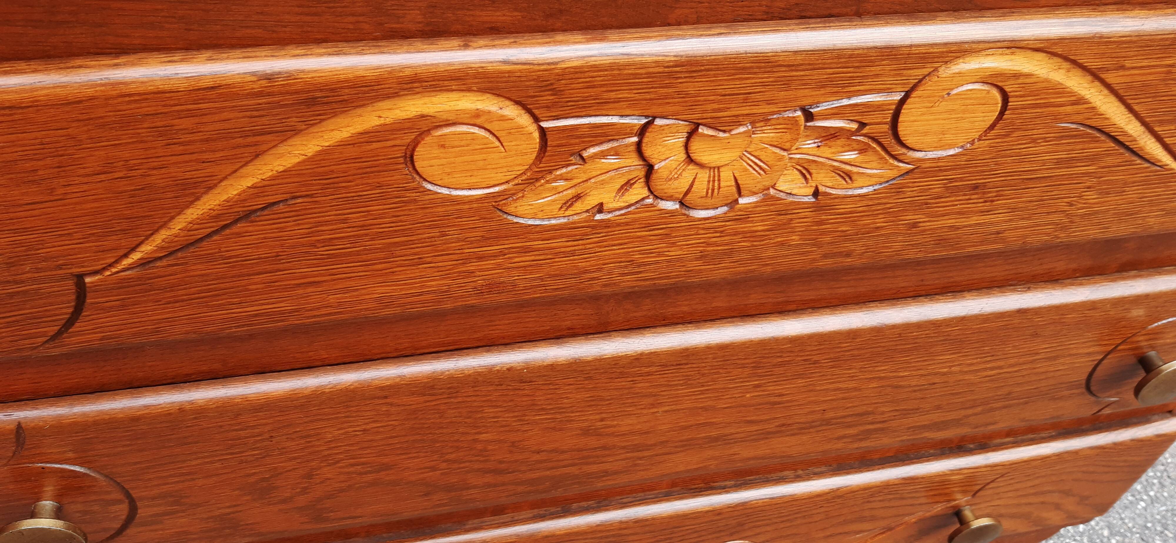 Art Deco chest of drawers in gilded oak