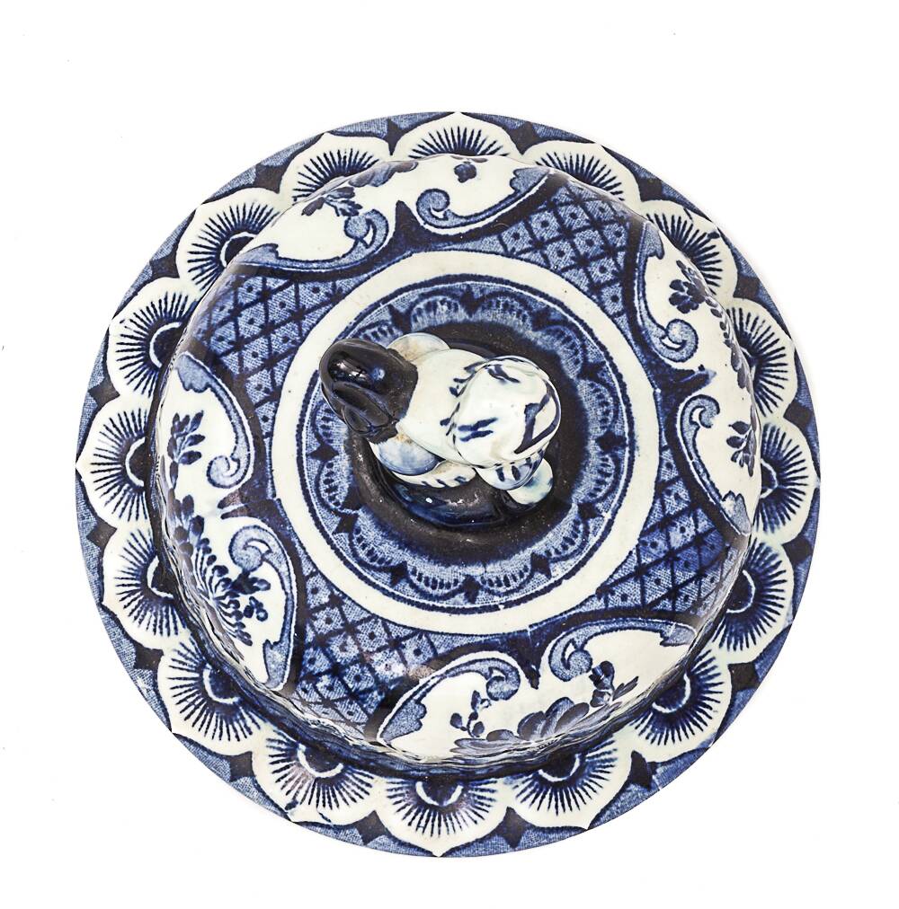 Delft earthenware vase