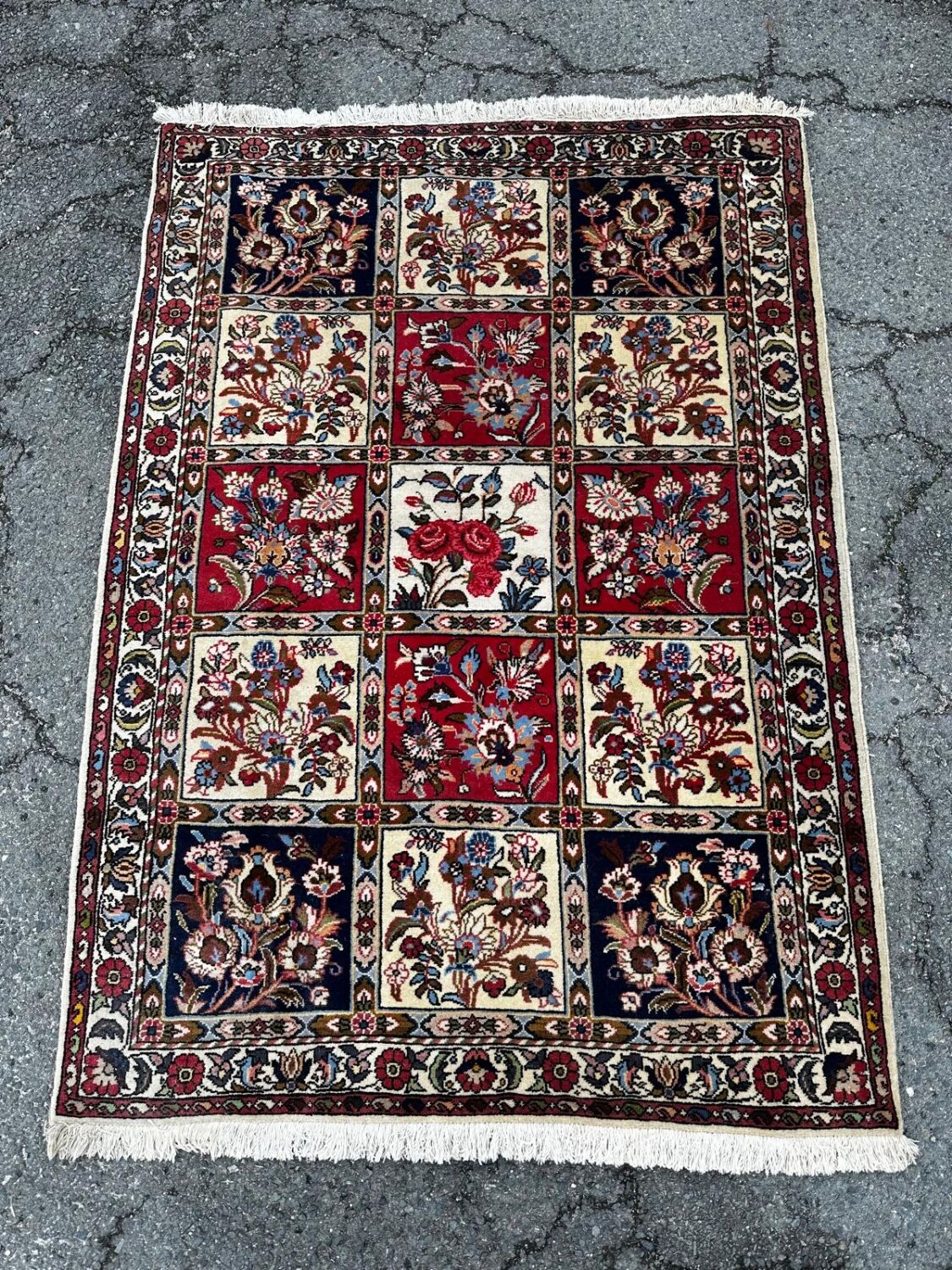 Tapis bakthiar fait main