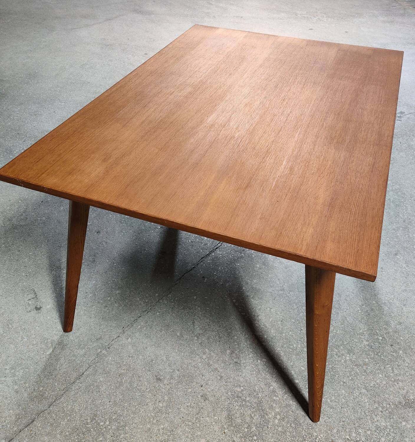 Table de salon pieds compas 50's en chêne 130x90 cm