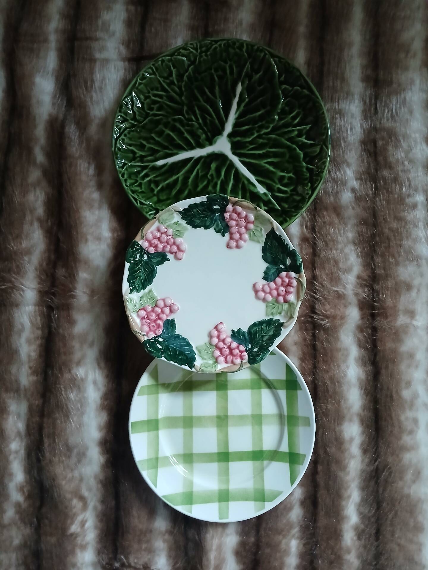 3 mismatched vintage dinner plates