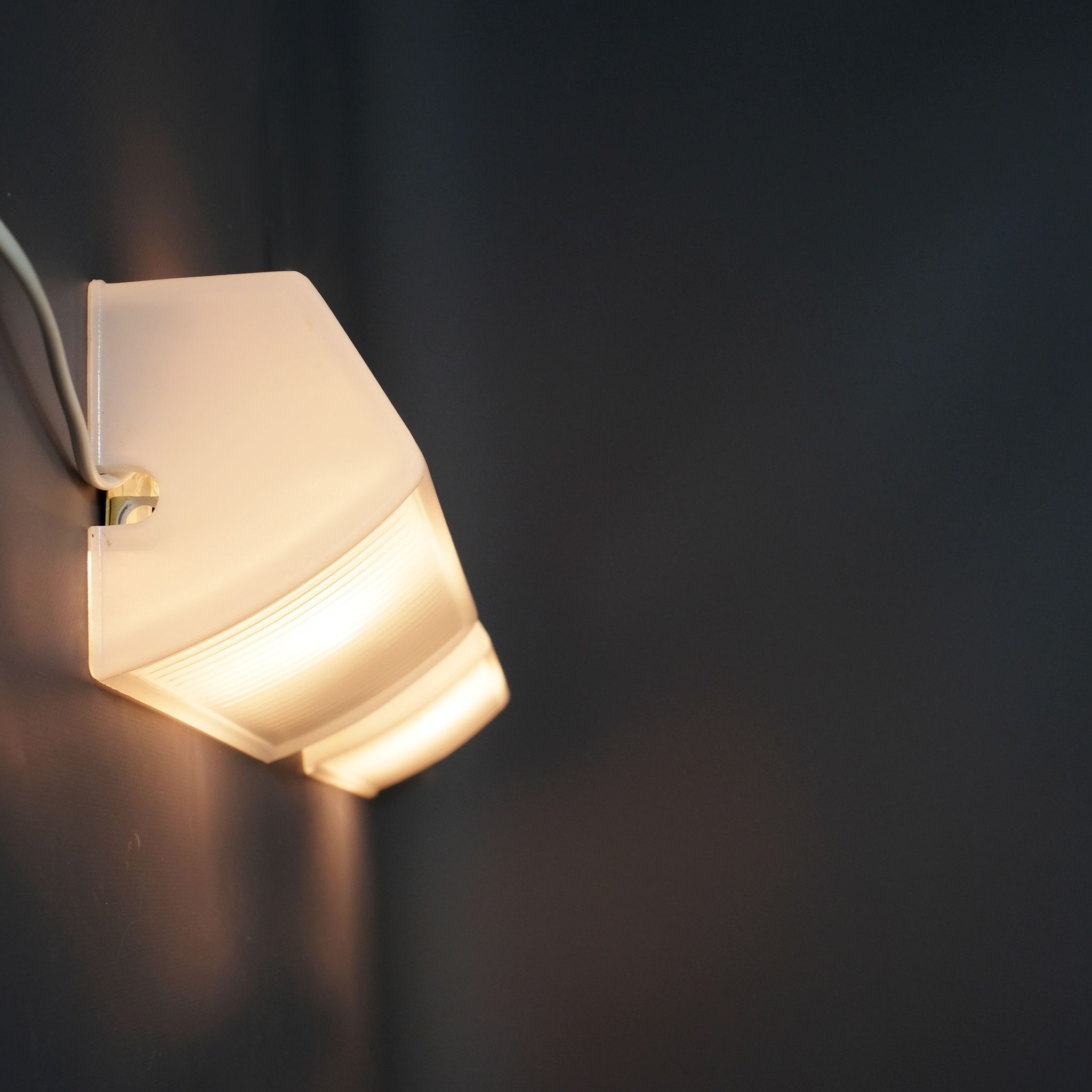 Pair of glass wall light of the years 50 Holophane