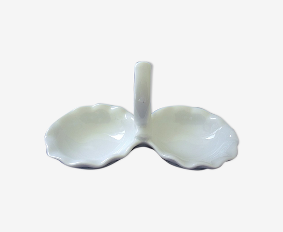 Paire de salerons en porcelaine blanche
