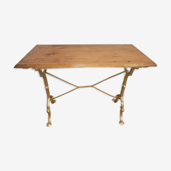 Bistro table